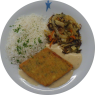 Chinaschnitte 'Hong Kong' (81) in Kokos-Curry-Soße (1,2,14,18,54,81) mit chinesischem Pfannengemüse (2,18,81) dazu Basmatireis
