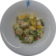 Kleine Portion: Gebratene Gnocchi mit Gemüse-Blauschimmelkäse-Sahne-Sauce und Schnittlauch (1,15,18,19)