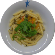 Kleine Portion: Scharfes Kürbisgemüse mit roten Linsen auf Penne Rigate (18,81)