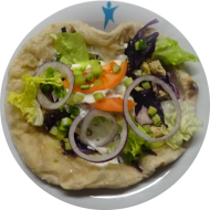 Gyros Pita mit Hähnchen, Zwiebel, Gurke, Tomate, Kraut und Zaziki (19,49,54,81)