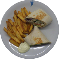 Wrap' 'Caprese' mit Tomate, Mozzarella/Reiberei Rucola und Basilikum gefüllt (2,3,19,81) dazu Pommes frites