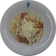 Kleine Portion: Makkaroni mit (81) mit Tomaten-Kräuter-Soße (81) dazu geriebener Gouda (19) oder veganer Reiberei (1)