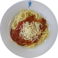 Spaghetti (81) mit Tomaten-Peperoni-Soße (81) oder Frischkäse-Kräuter-Soße (19) dazu geriebener Gouda (19) oder vegane Reiberei (1)