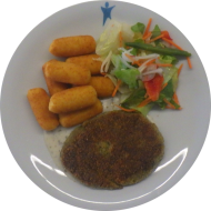 Hausgemachtes Brokkoli-Hafer-Medaillon (15,19,62,81,84) mit Frischkäse-Kräuter-Soße (19,62,81) dazu Kroketten (81) und Salatgarnitur