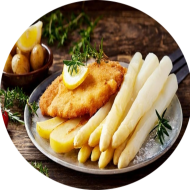Frischer Spargel an Sauce Hollandaise und Petersilienkartoffeln mit und ohne Hähnchenschnitzel 