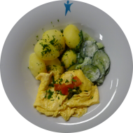 Rührei mit Kräutern (1,15) dazu Petersilienkartoffeln (63) mit Gurkensalat in Sauerrahm-Dressing (19)