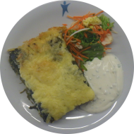Spinatauflauf nach 'Florentiner Art' mit Kartoffeln, Blattspinat, Ei und Gouda überbacken (15,19,62) an Sauerrahm-Dip (19,62) und Salatgarnitur