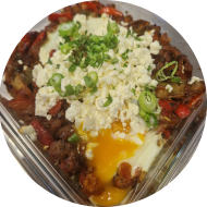 Menemem (1,15,19,22) Türkisches Frühstück mit Hirtenkäse, Tomate, Paprika und Ei