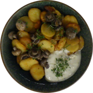 Kartoffelpfanne mit frischen Champignons und Rosmarin (49) an Kräuter-Mayonnaise-Dip (22)