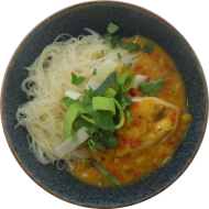 Hähnchenbrustfilet 'Tikka Masala' mit Mango, Knoblauch, Koriander und Kokosmilch (49,81) dazu Glasnudeln (2,18,81)