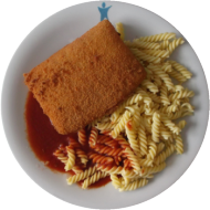 Hausgemachtes Käseschnitzel (15,19,81) dazu Fussili (81) mit Tomatensoße (81)