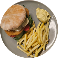 Sie können aus 5 verschiedenen Burgervariationen wählen: Heutige Tagesempfehlung: Burger Green Hero Mango mit Mozzarella, Rucola und Mango-Curry-Creme (3,19,22,81,83) dazu als Menüoption Pommes und House-Dip (9,22)