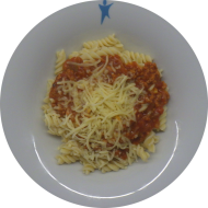 Kleine Portion: Spirelli (81) mit Hackfleischsoße 'Bologneser Art' (21,81) dazu geriebener Gouda (19)