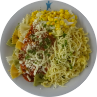 Pastabar (81) mit Sonnenblumen-Bolognese (3,21,81) oder Käse-Kräuter-Soße (1,19,81) dazu geriebener Gouda (19) oder Reiberei (1) und buntes Gemüse