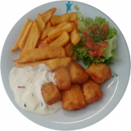 'Fish'n Chips'- Seelachsnuggets und würzige Kartoffelspalten (8,16,19,81) mit Remouladensoße (9,15,22,81) und Gurken-Maissalat