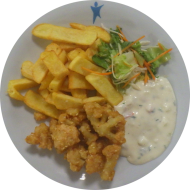 Hausgemachter Blumenkohl in Sesambackteig (23,81) an hausgemachter Kräuterremoulade (9,22) dazu Steakhouse Pommes mit Salatgarnitur