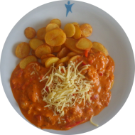 Hähnchengyros in Metaxasoße mit Zwiebel, Paprika und Knoblauch (19,49) dazu gebackene Knoblauchkartoffeln (49)