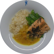 Karibischer Lachs mit Mangosalsa (16) auf sautierten Zuckerschoten, dazu gebratener Chilireis