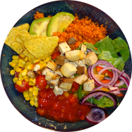 Bunte Bowl mit mariniertem Rind und Hähnchen, Bulgur, Linsen, Mango, Edamame, Eisbergsalat, Möhre und Sprossen (2,18,23,52,54,81) Zum selbst zusammenstellen / selbstentnahme