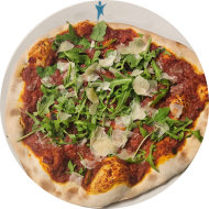 Sie können aus 5 verschiedenen Pizzavariationen wählen. Heutige Tagesempfehlung: Pizza 'Siziliana' mit Caponata und Rucola (49,81)