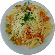 Pasta (81), Pesto-Frischkäse-Soße (18,19,24,49,81), vegan: Tomaten-Zucchini-Soße (4,81), Gouda (19) 