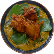 gebackene Gemüse-Kofta auf Spinat-Erdnuss-Curry (17,18,21,81)