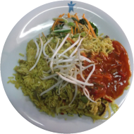 Asiatische Reispfanne ' Nasi Goreng ' mit buntem Gemüse, Sprossen und Geflügelfleisch (17,18,54,81)