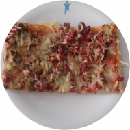 Pizza 'Quattro Stagioni' mit Schinken, Salami und Champignons (1,2,3,19,51,81) 