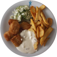 Fish 'n' Chips mit Remoulade (9,15,16,19,81) und Gurken-Weißkraut-Salat