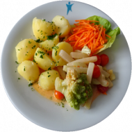 Vegan: Romanesco-Kohlrabi-Ragout mit Curry-Kokos-Soße (2,74),Petersilienkartoffeln und Garnitur