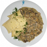 Vegetarische Maultaschen mit cremigen frischen Champignons (15,19,21,24,44,49,81)