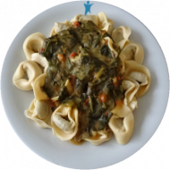 Vegan: Tortelloni „Quinoa-Spinat“ (49,81), Spinatsoße mit Tomatenwürfeln (18,81)