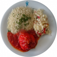 Vegan: Gefüllte rote Paprikaschote (21,22), Tomaten-Kräuter-Soße (81), Kräuterreis, Weißkrautsalat