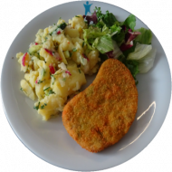 Vegan: Gemüse-Knusperschnitzel (21,81,85), Kartoffelsalat mit Radieschen, Gurke und Kräutern (9,22), Garnitur