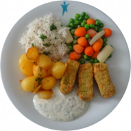 Vegan: 3 Gemüsekroketten 'Gärtnerin Art' (21,81) mit Sojajoghurt-Kräuter-Dip (3,18) und Brokkoligemüse, dazu Basmatireis oder würzige Schwenkkartoffeln